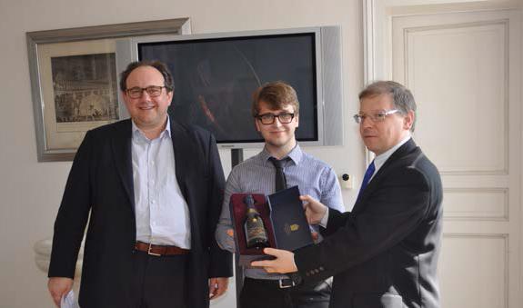 Concours de dgustation<br><b>Sciences-Po Bordeaux vainqueur de l'Inter-Grandes Ecoles - Pol Roger 2014</b>