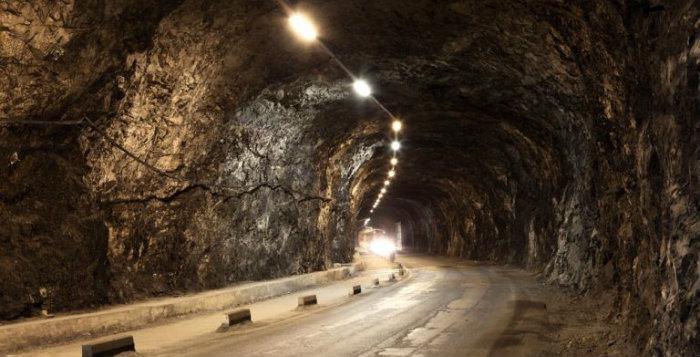 Gibraltar<br><b>Des tunnels de la Seconde Guerre mondiale transforms en immense cave  vin</b>