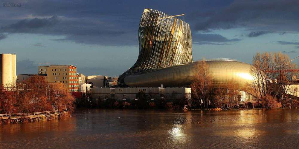 Exposition temporaire  La Cit du Vin<br><b>Vignoble invit, Porto : Douro, l'air de la terre au bord des eaux</b>
