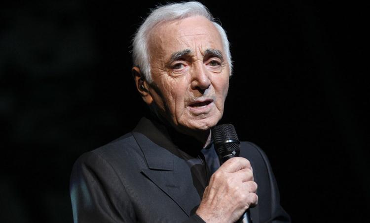 Hommage  Charles Aznavour<br><b>Et buvons  Le bon vin de la bonne treille </b>